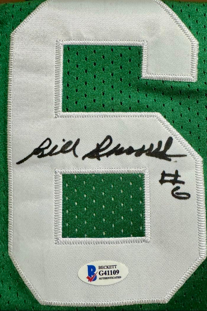 Bill Russell Signed Boston Celtics Mitchell & Ness Green Jersey - Beckett COA